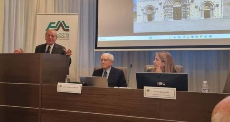 La Croce di Celestino consegnata a Gianni Letta